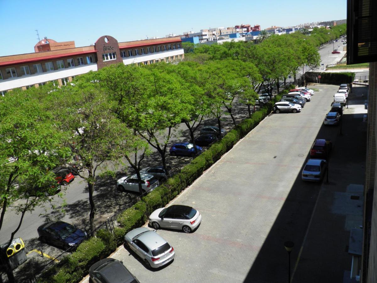 Apartamento Fibes-Congresos Parking Gratis Seville Exterior photo